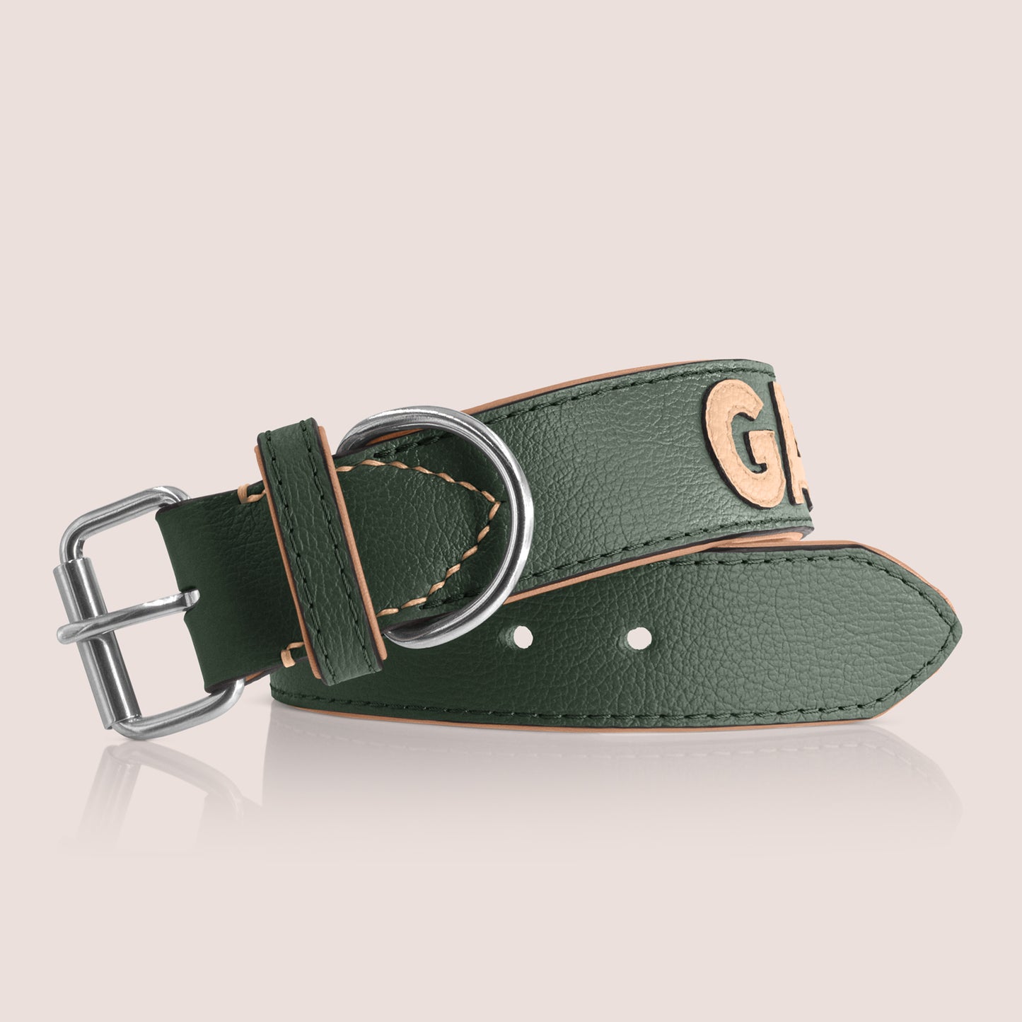 TONERL – Hundehalsband mit Namen aus Leder in British-Racing-Green - Biscuit